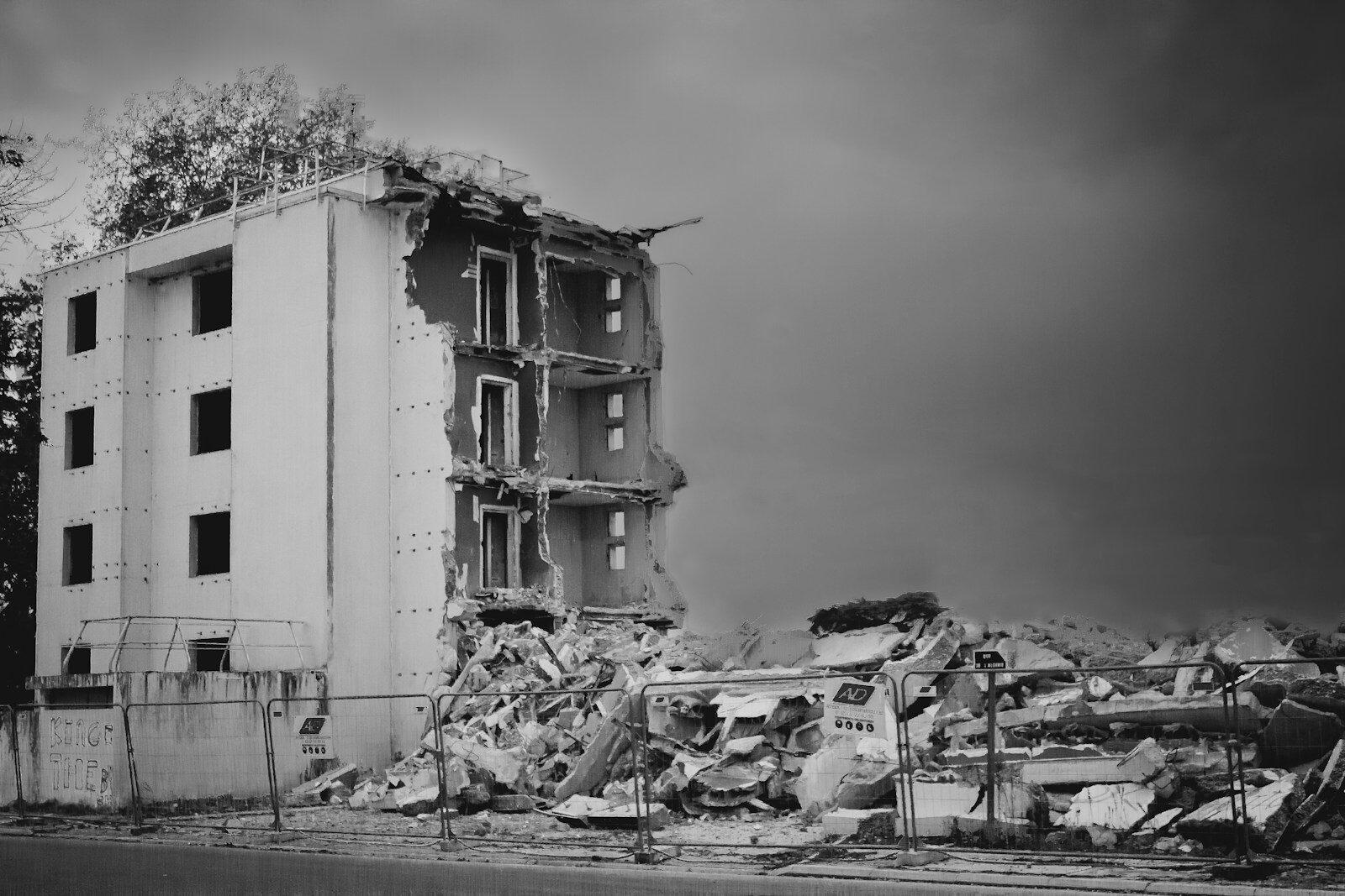 What Earthquake Insurance Actually Covers and What It Doesn’t